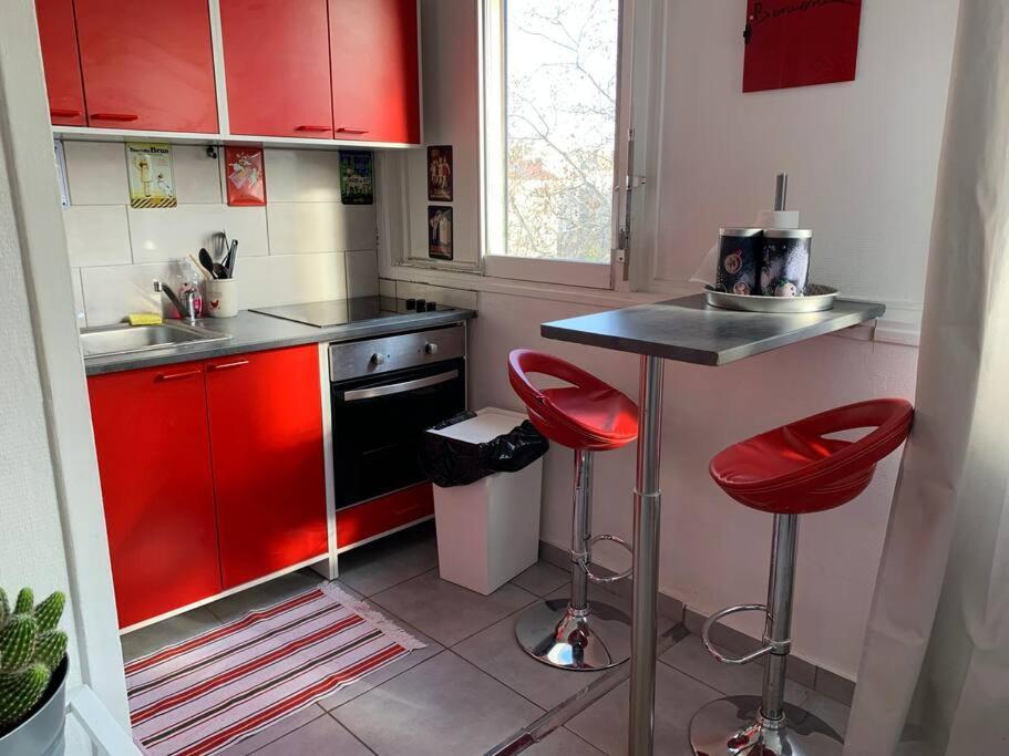 Ferienwohnung Parking Prive,T1 Bis, 10Mn Lyon Centre Villeurbanne Exterior foto